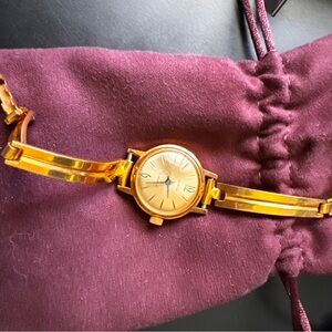 SLAVA LADIES MECHANICAL VINTAGE OLD USSR  WOMEN WATCH GOLD PLATED .